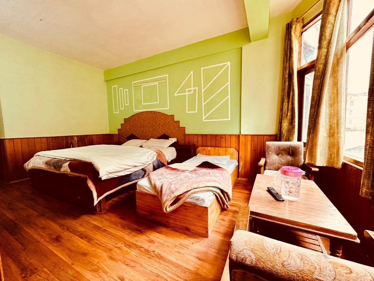 Hotel D Kanchan Manali Exterior photo